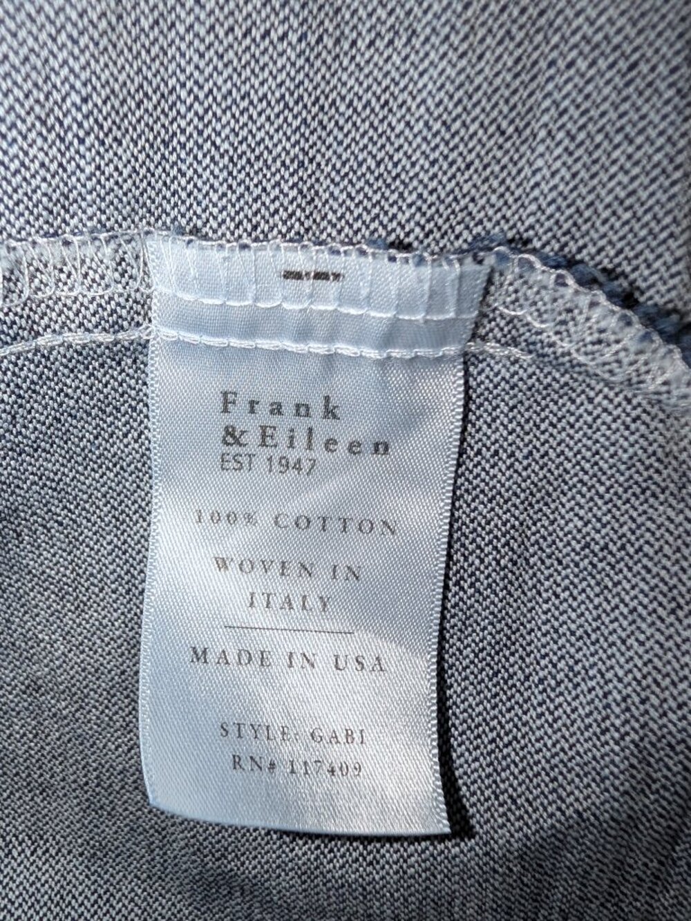 Frank & Eileen | Gabi Popover Top in Vintage Dark Indigo Wash | Size Medium - Picture 14 of 15